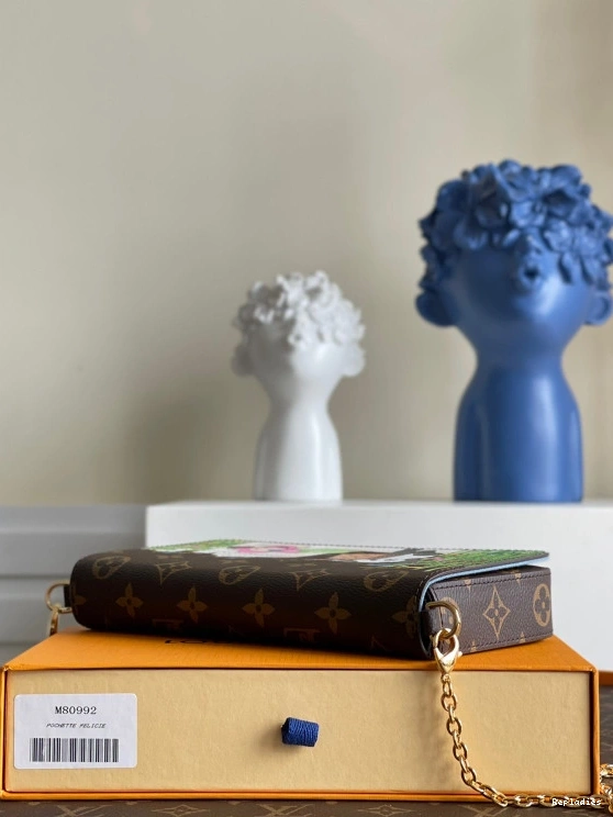 Cheap FÉLICIE POCHETTE LOUIS VUITTON 0822